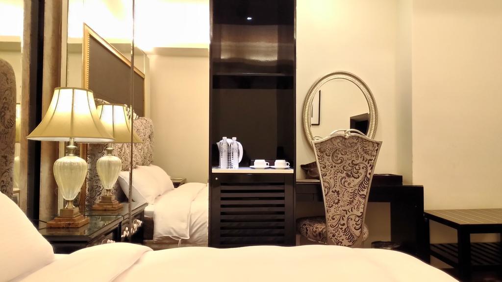 Hotel Modern Puli Rom bilde